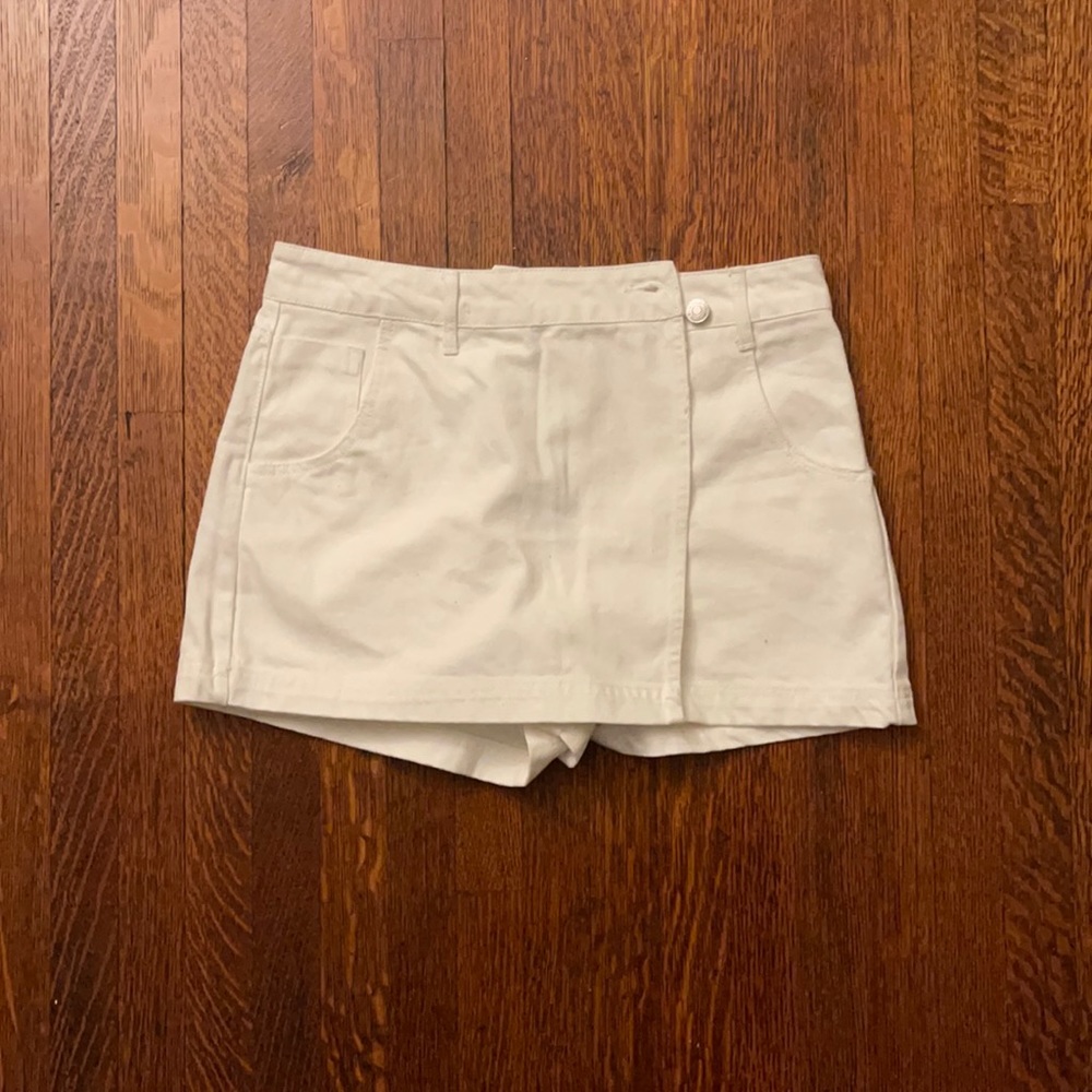 NWT Forever 21 Skort